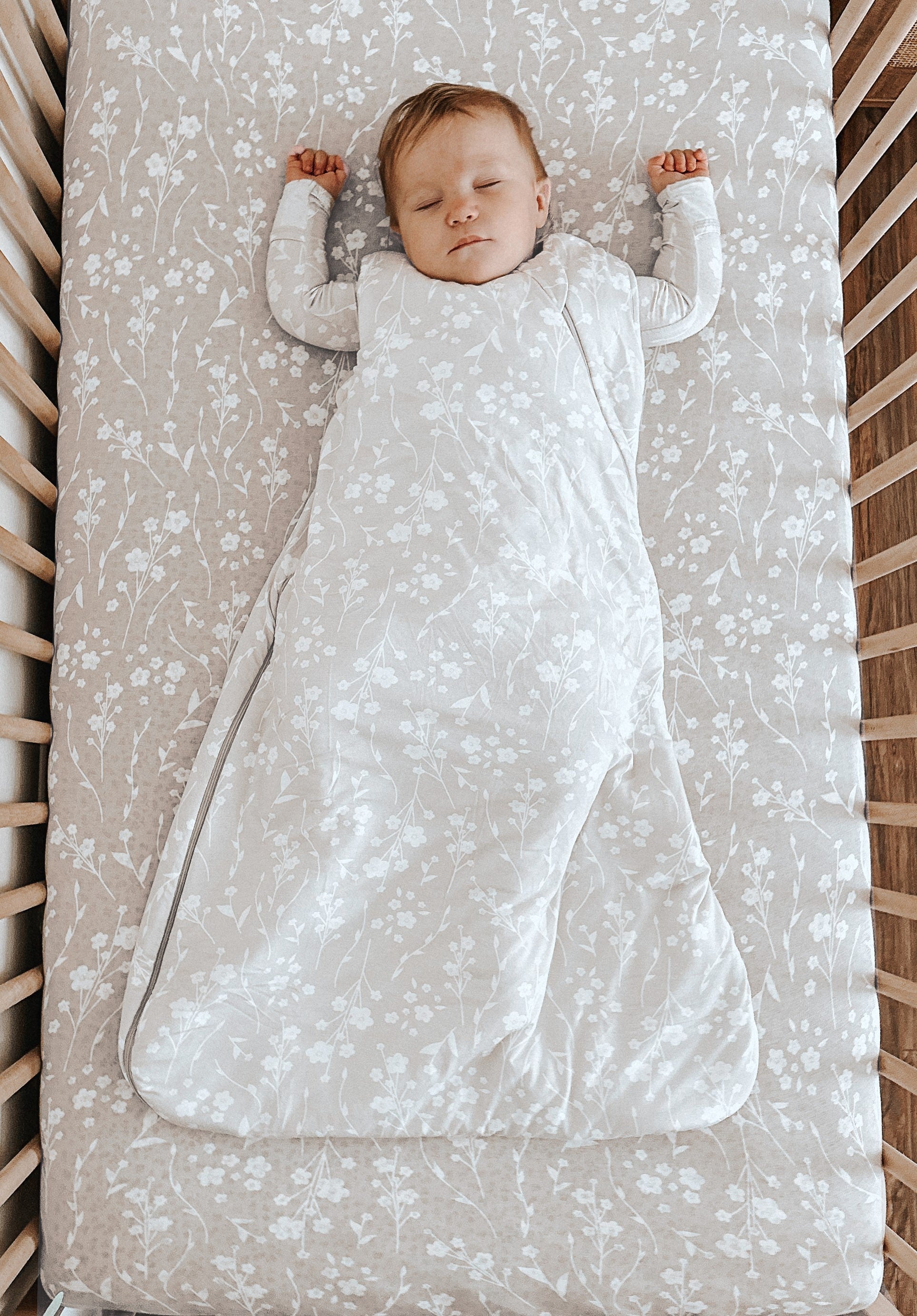 günamüna Crib Sheet - Magnolia (Min. of 2, multiples of 2)