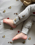 günamüna Crib Sheet - Pooh (Min. of 2, multiples of 2)