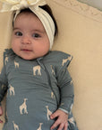 günamüna Transitional Swaddle Sleep Sack Duvet Bamboo Giraffe Moss 2.5 TOG (Min. of 2, multiples of 2)