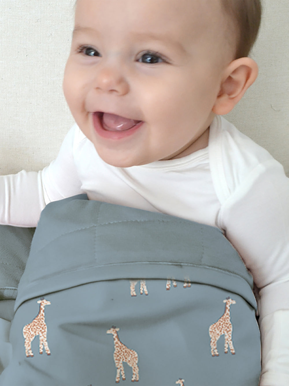 günamüna Mini Cozy Cloud Comforter Baby Blanket - Giraffe Moss 2.5 TOG (Min. of 2, multiples of 2)