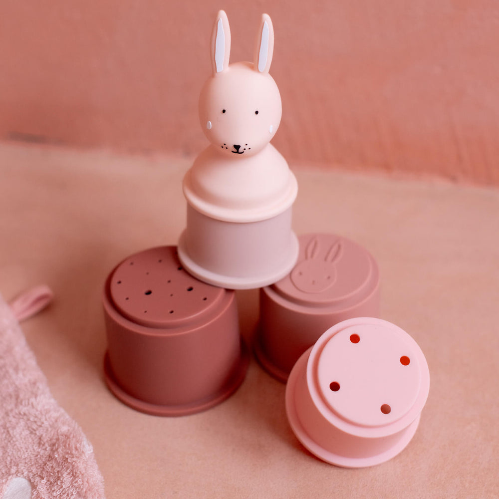 Trixie Stacking cups - 5pcs - Mrs. Rabbit (Min. of 2 PK, multiples of 2 PK)
