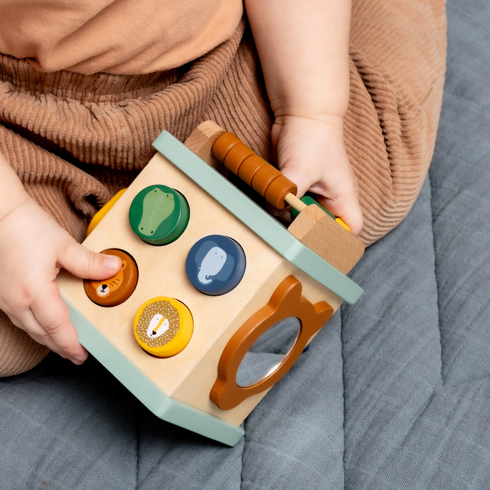 Trixie Wooden small activity cube (Min. of 2 PK, multiples of 2 PK)