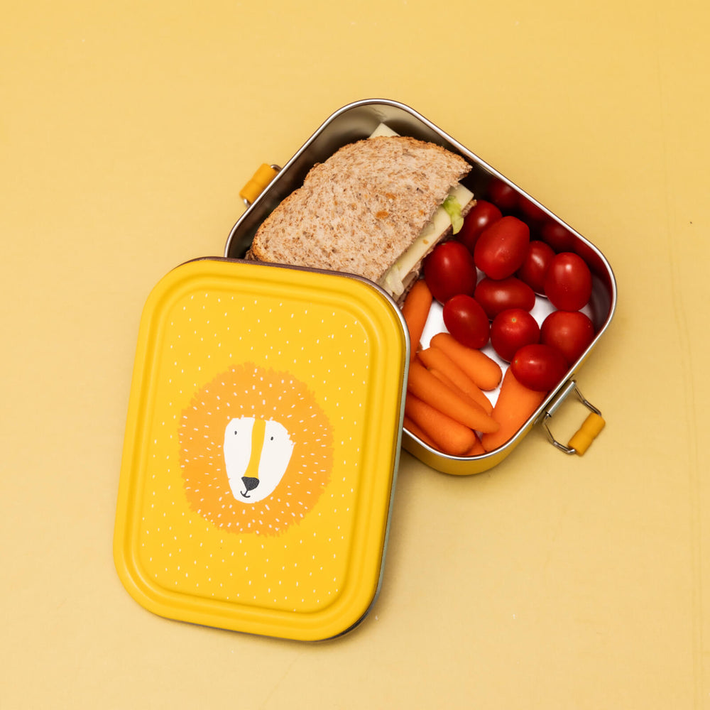 Trixie Lunch box small - Mr. Lion (Min. of 2 PK, multiples of 2 PK)