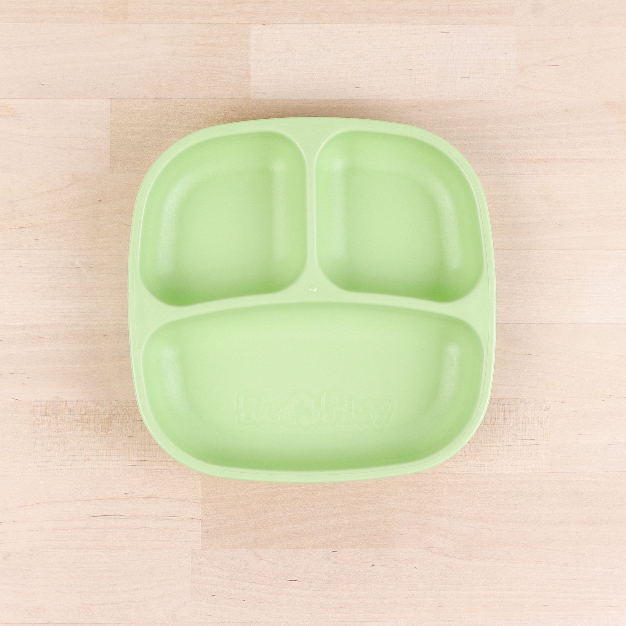 Re-Play Divide Plate- Lime (Min. of 2 PK, Multiples of 2 PK)