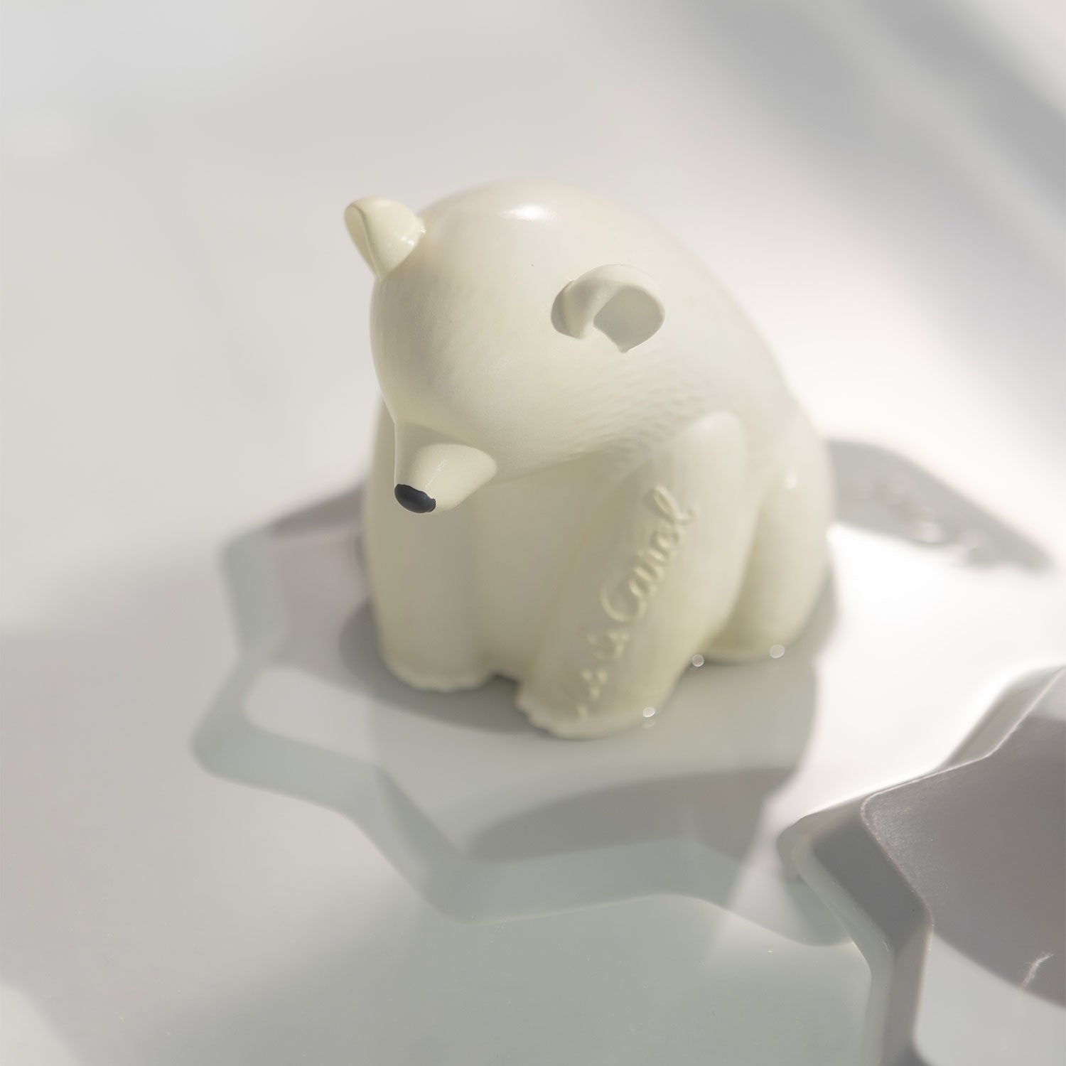 Oli & Carol Polar Bear Bath Toy (Min. of 2 PK, multiples of 2 PK)
