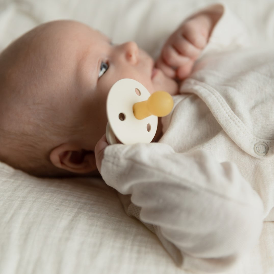 BIBS Pacifier Original COLOUR Latex 4 PK Ivory/Sand/Vanilla/Dark Oak (Min. of 2 PK, multiples of 2 PK)