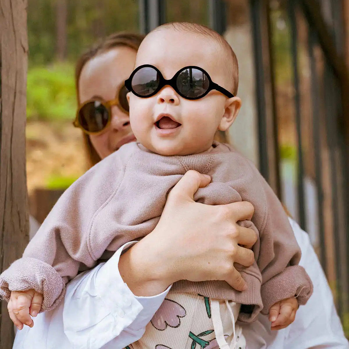 Ki ET LA Diabola Sunglasses - Black (Min. of 2 PK, multiples of 2 PK)