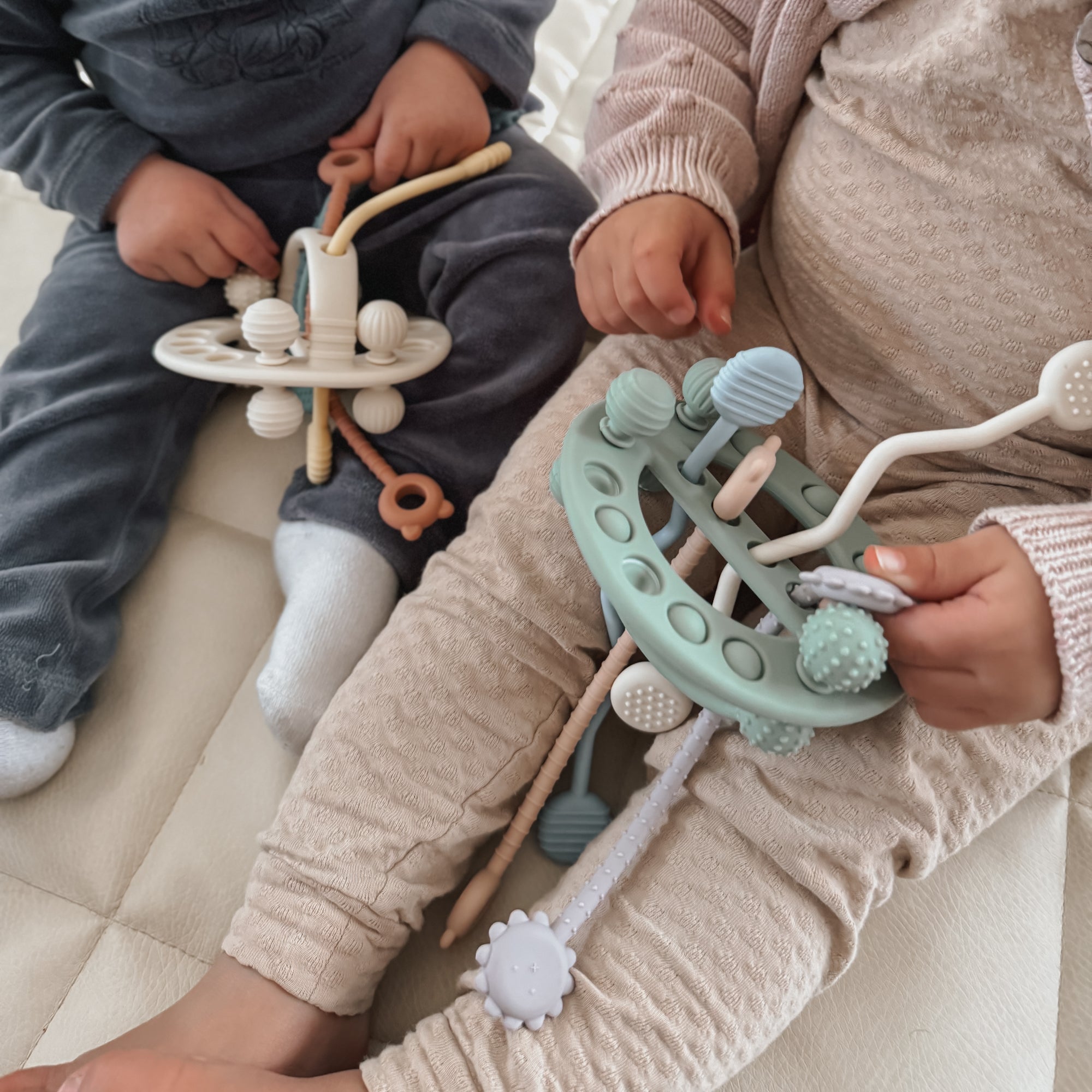 noüka Space Pull Toy - Fall Winds (Sold in Case of 2, Qty of 1=2 products)