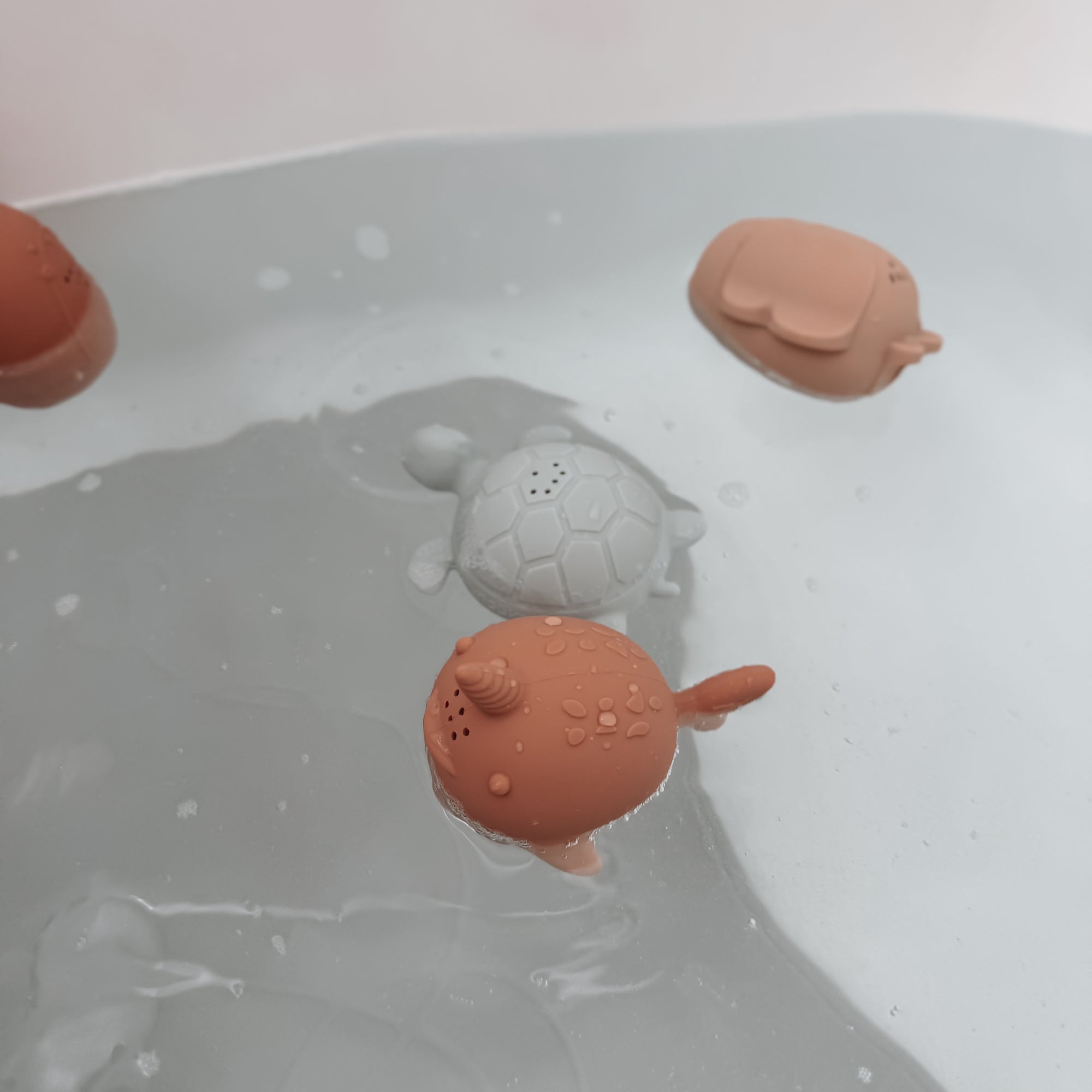 noüka Bath Puppet Toys - Water Dreams (Sold in Case of 2, Qty of 1=2 products)