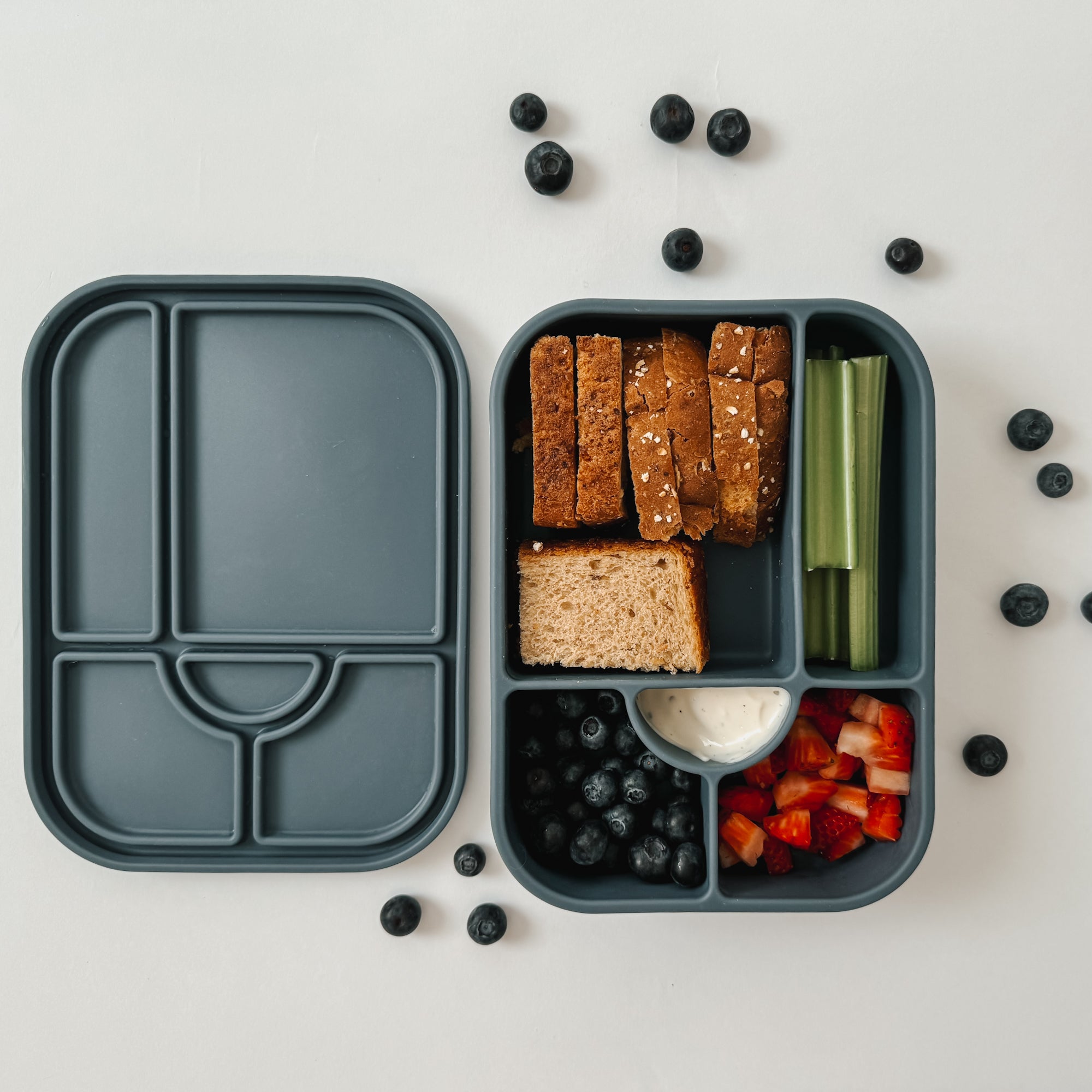 noüka Large Silicone Sealed Lunch Box - Leaf (Min. of 2 PK, Multiples of 2 PK)