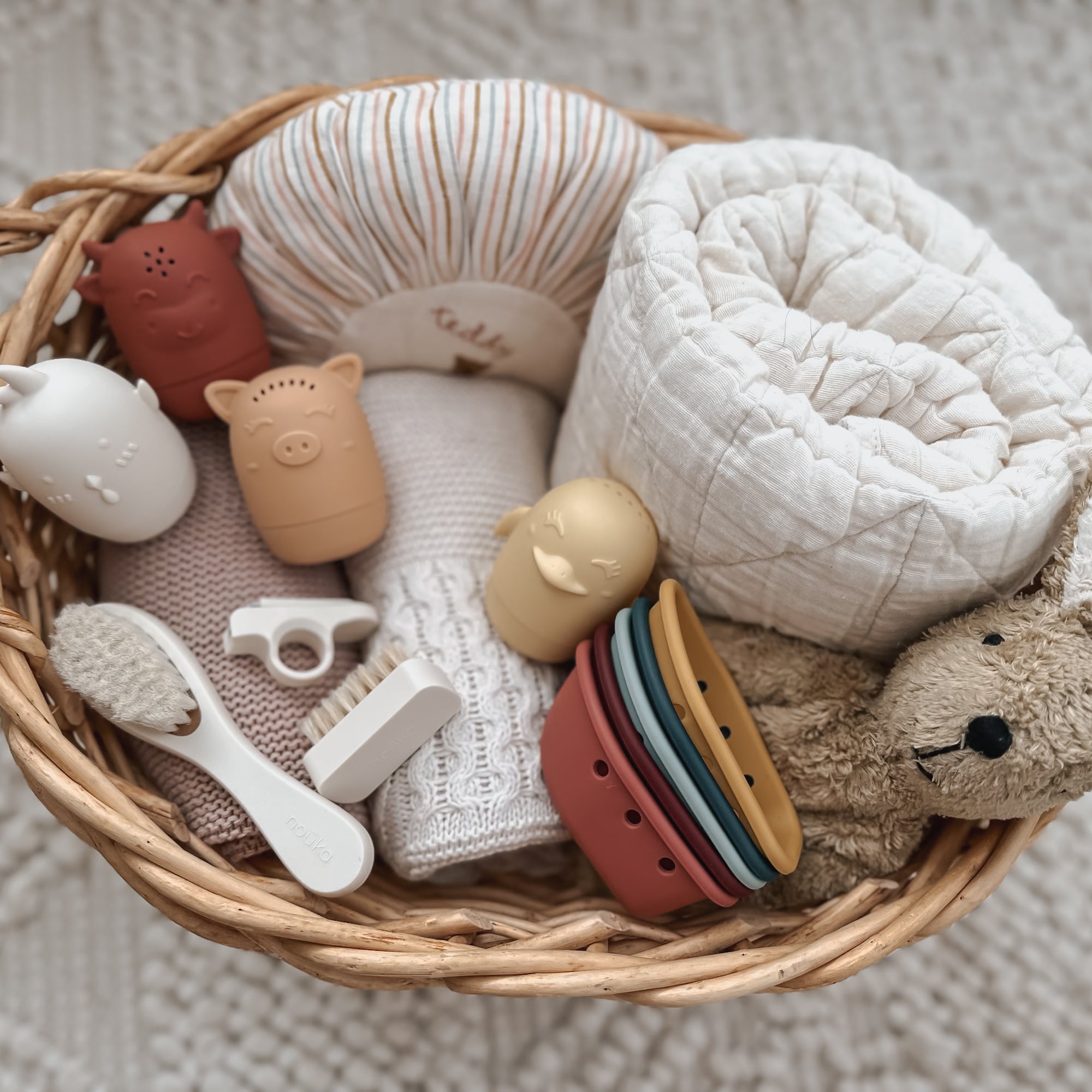 noüka Farm Bath Toys-Earth(Min. of 2 PK, Multiples of 2 PK)