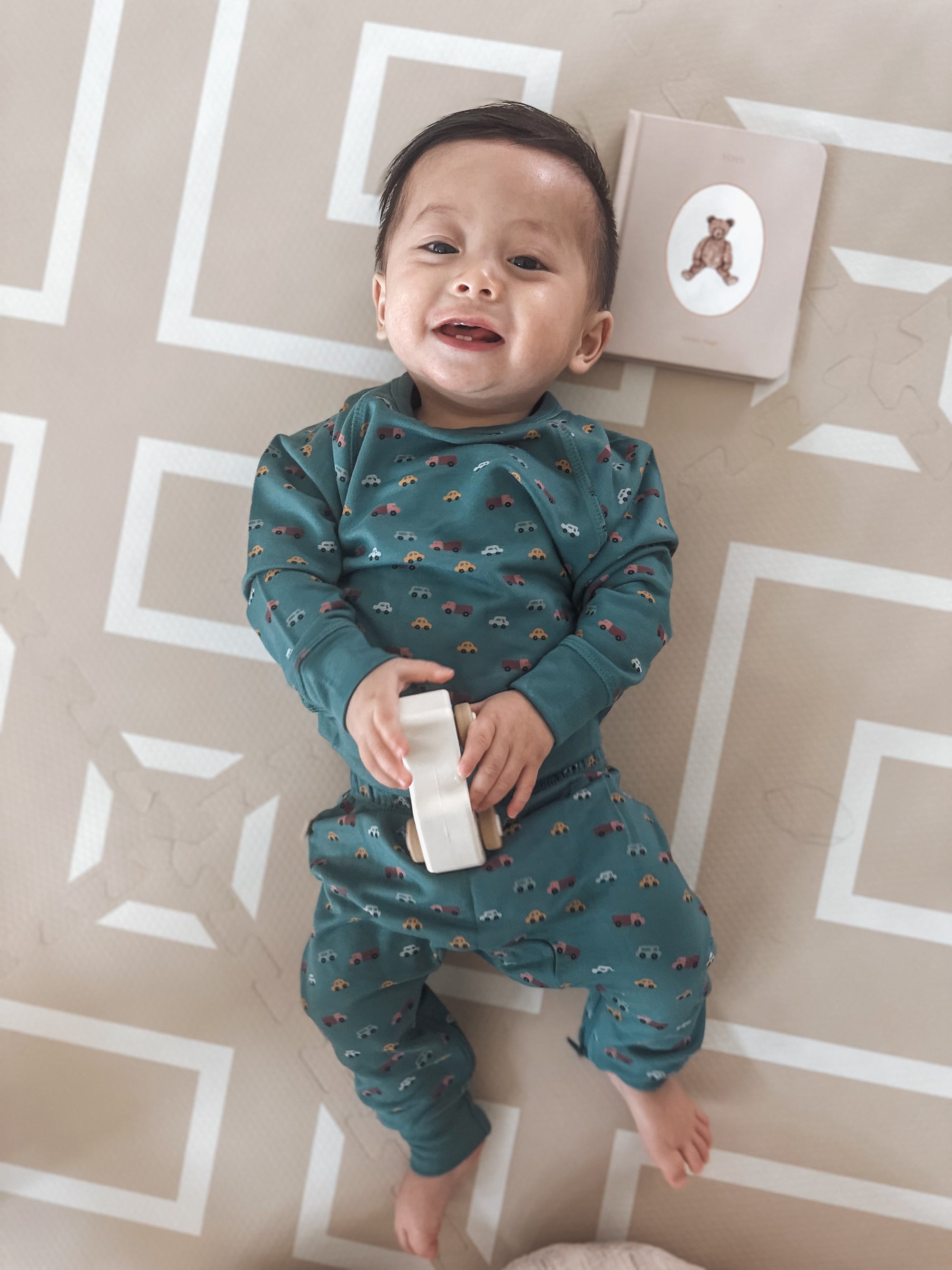 günamüna Fleece Sweatsuit Going (Min. of 2, multiples of 2)