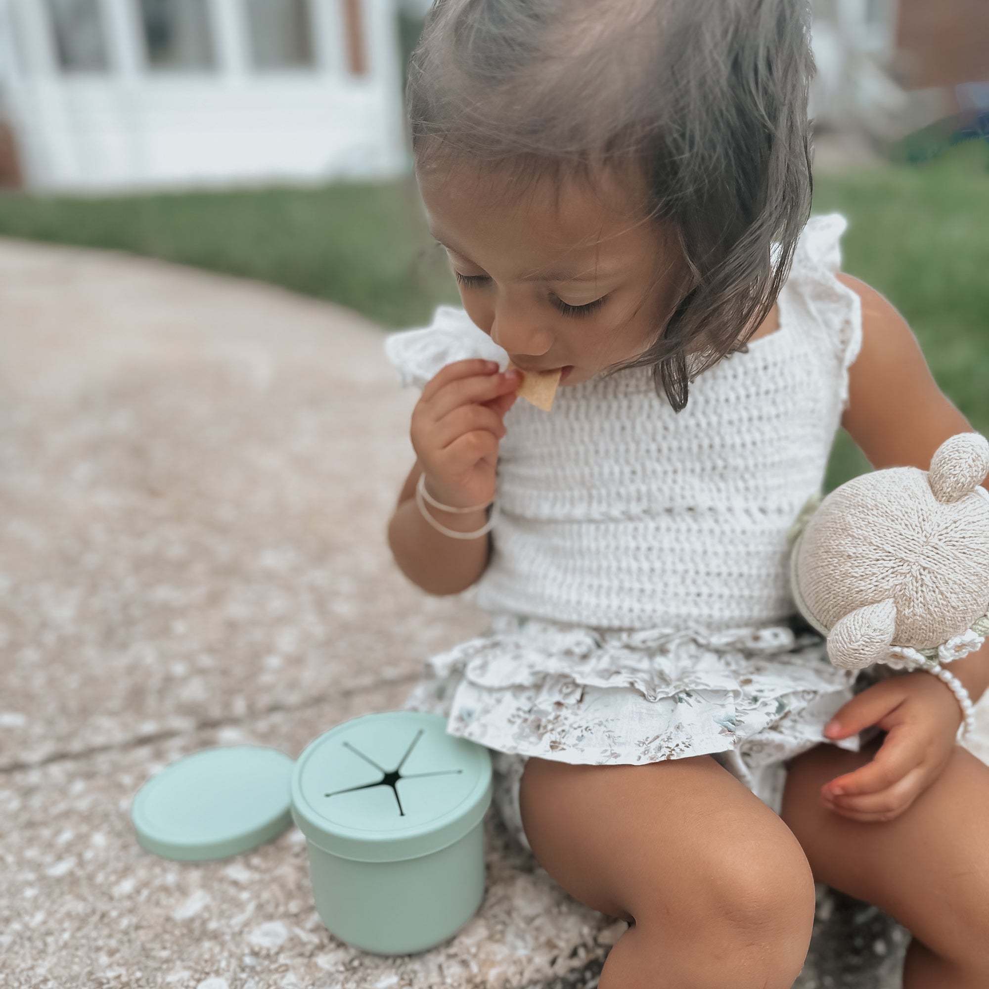 noüka Spill-Proof Snack Cup - Leaf (Min. of 2 PK, Multiples of 2 PK)