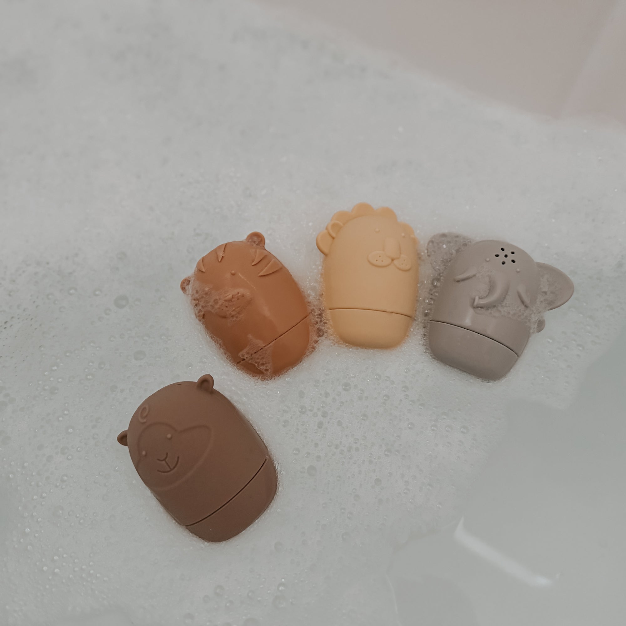 noüka Safari Bath Toys - Soft Safari (Min. of 2 PK, Multiples of 2 PK)