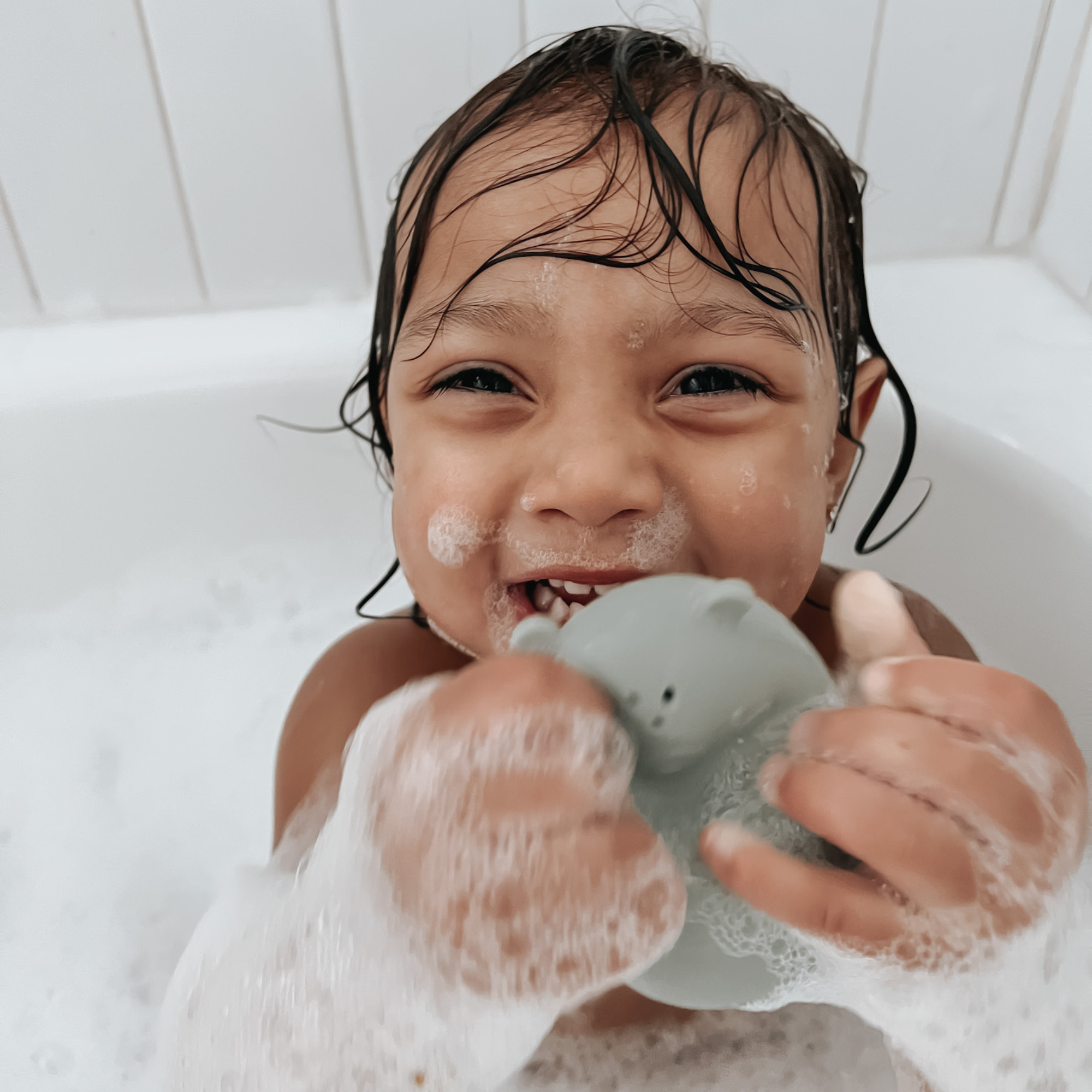 noüka Bear Bath Toy-Leaf Set (Min. of 2 PK, Multiples of 2 PK)