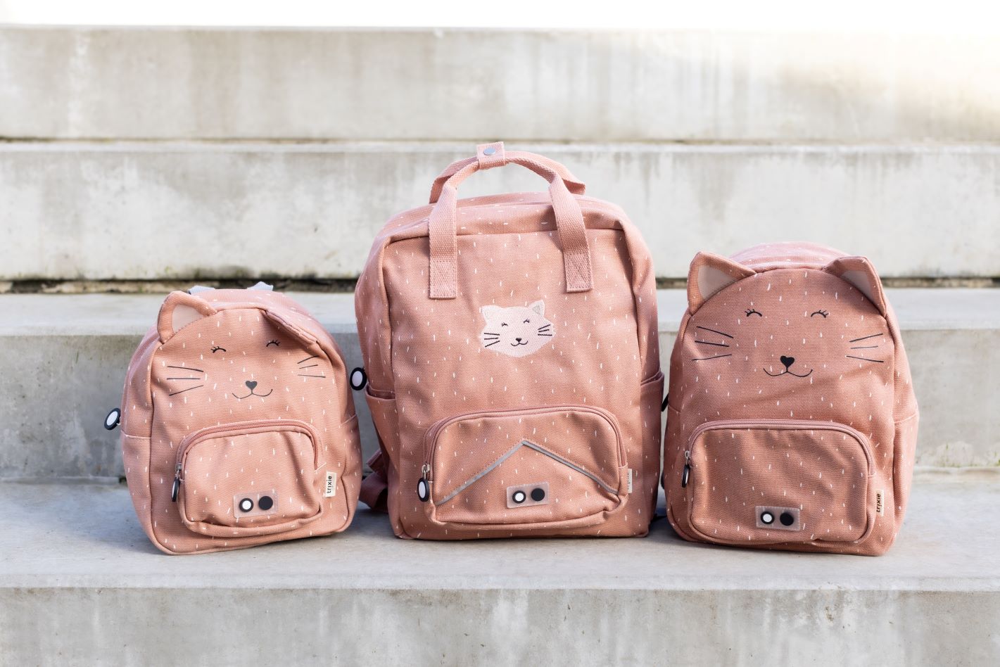 Trixie Backpack large - Mrs. Cat (Min. of 2 PK, multiples of 2 PK)