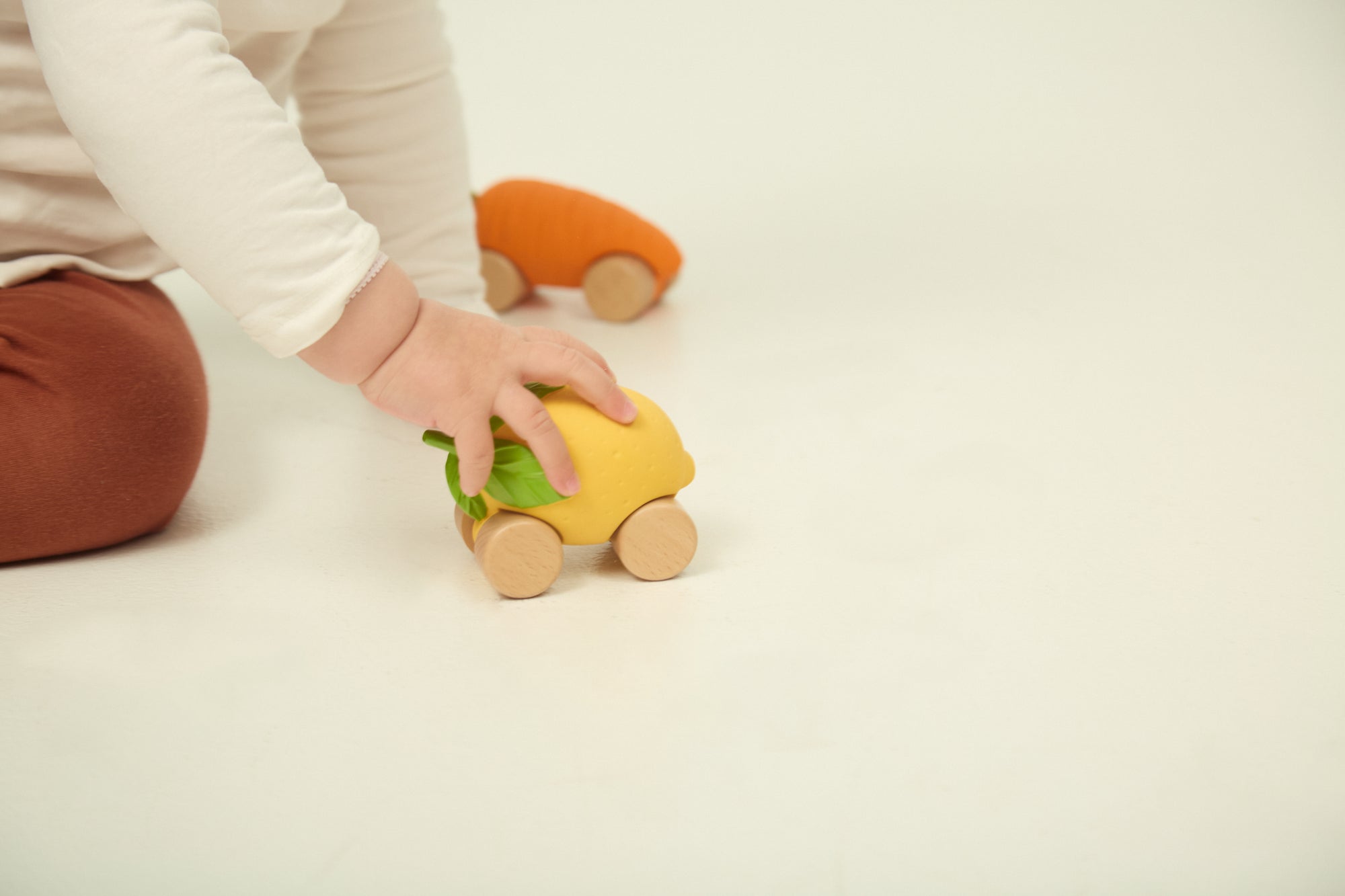 Oli & Carol Lou The Lemon Baby Car Toy (Min. of 2 PK, multiples of 2 PK)