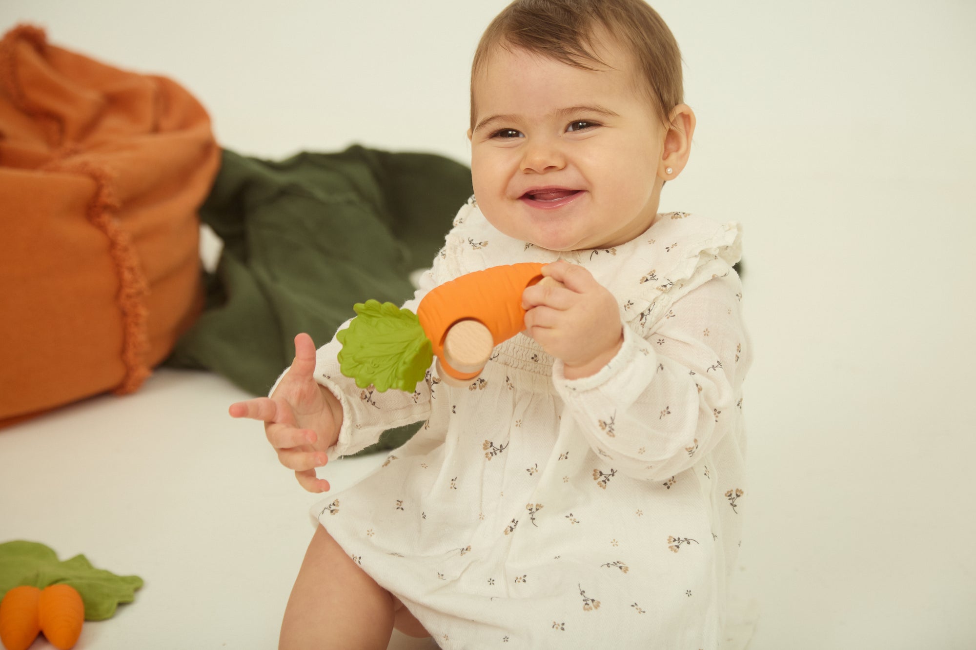 Oli & Carol Cathy The Carrot Baby Car Toy (Min. of 2 PK, multiples of 2 PK)