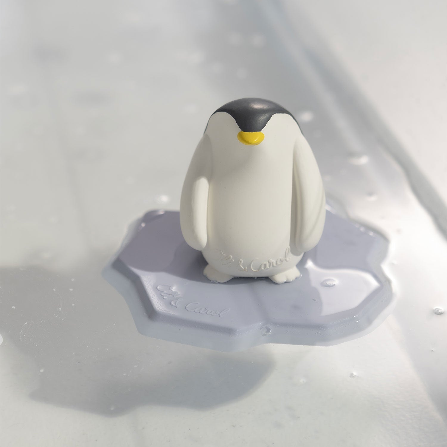 Oli & Carol Penguin Bath Toy (Min. of 2 PK, multiples of 2 PK)