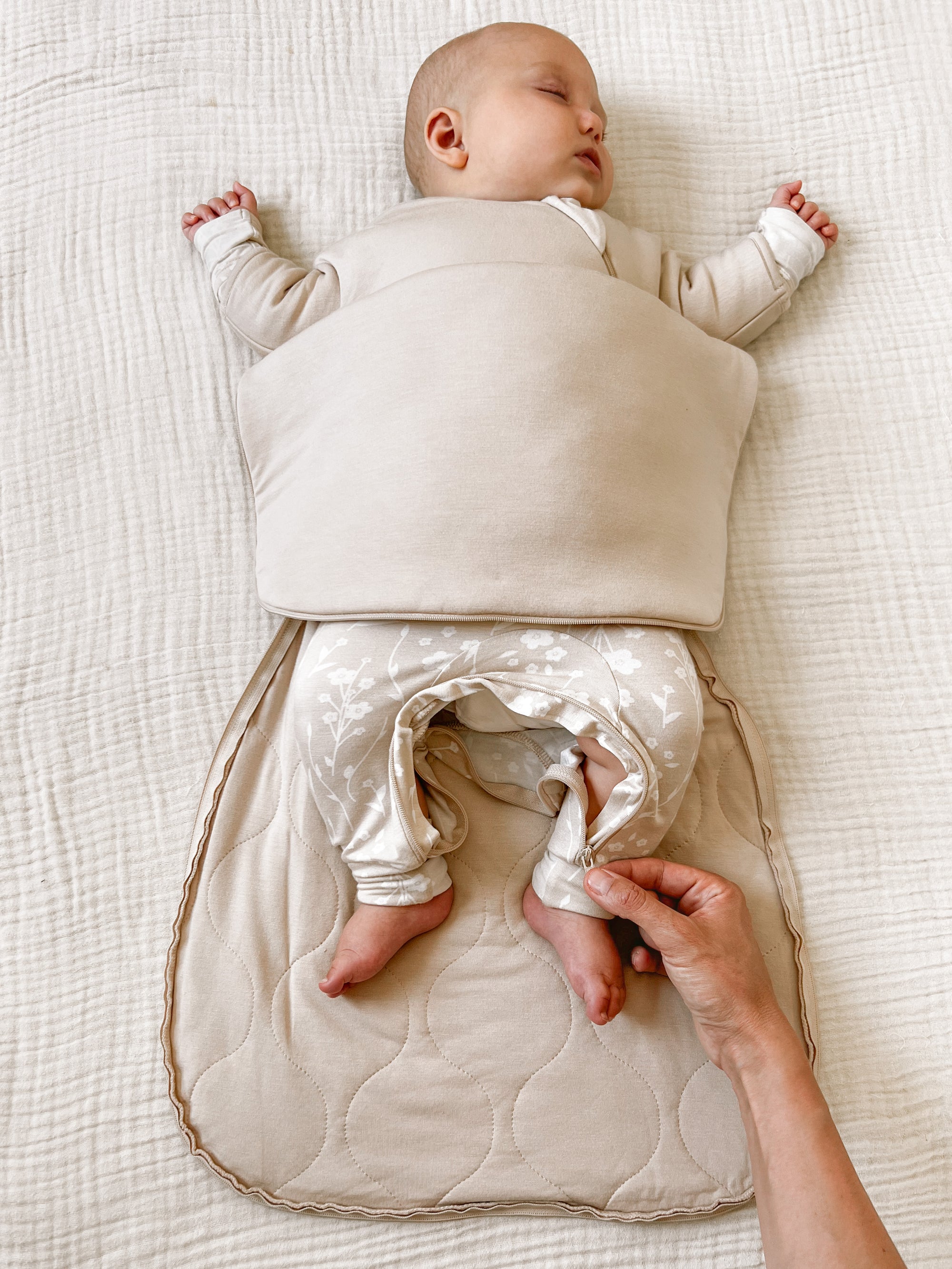 günamüna Long Sleeve Transitional Swaddle Sack Duvet Bamboo Blush 2.6 TOG (Min. of 2, multiples of 2)
