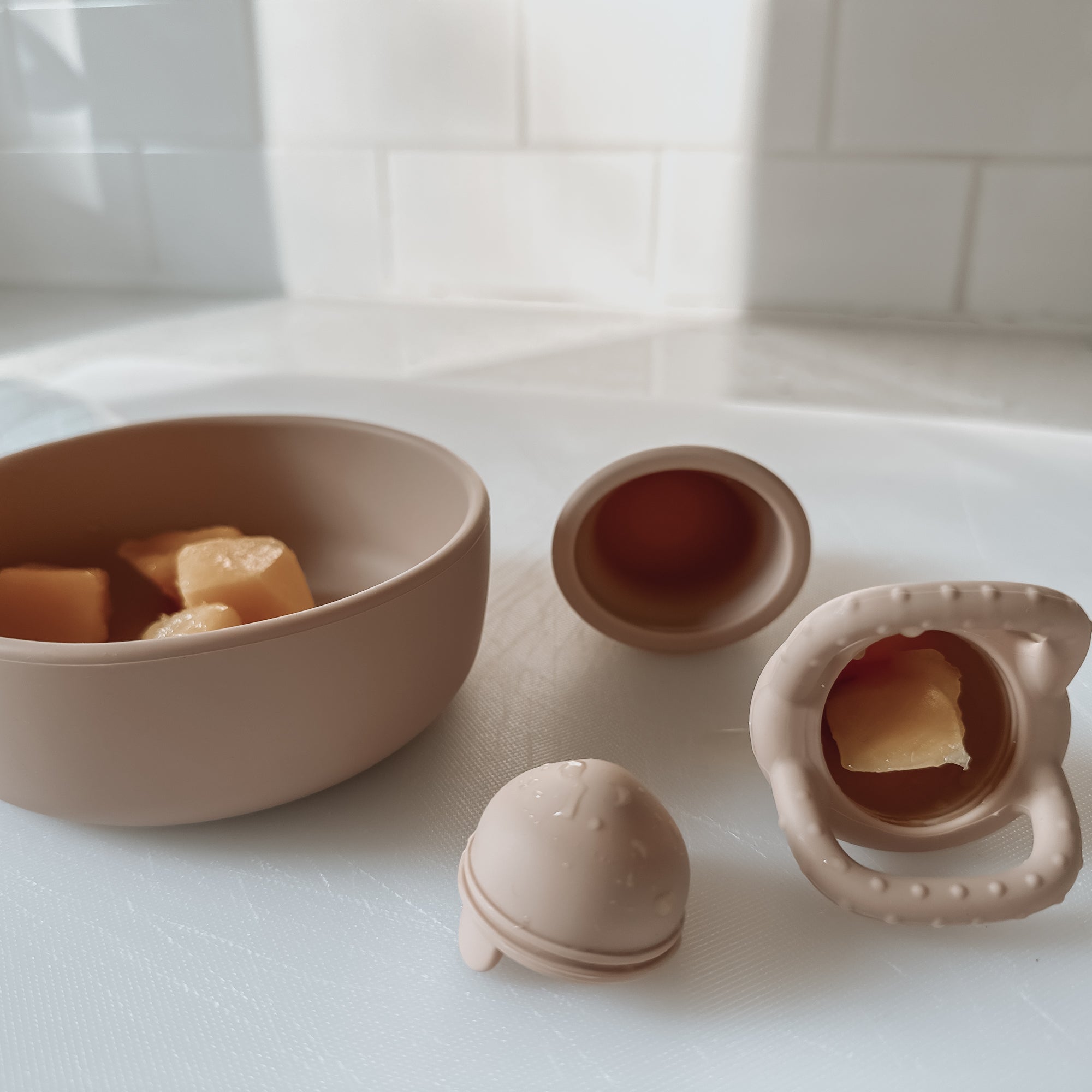 noüka Baby Food Feeder Soft Blush (Min. of 2 PK, Multiples of 2 PK)