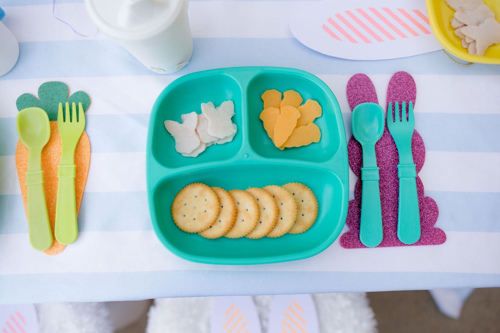 Re-Play Divide Plate- Teal (Min. of 2 PK, Multiples of 2 PK)