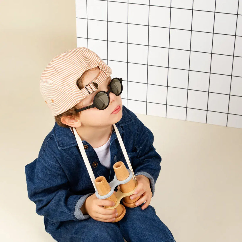 Ki ET LA Rozz Sunglasses - Black (Min. of 2 PK, multiples of 2 PK)