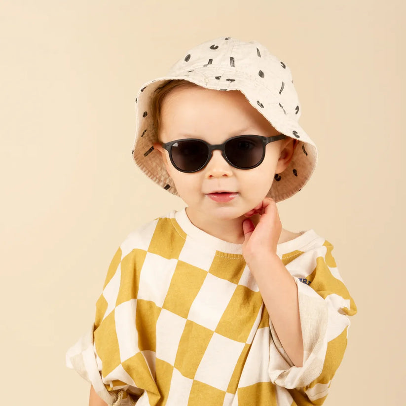 Ki ET LA Wazz Sunglasses - Black (Min. of 2 PK, multiples of 2 PK)