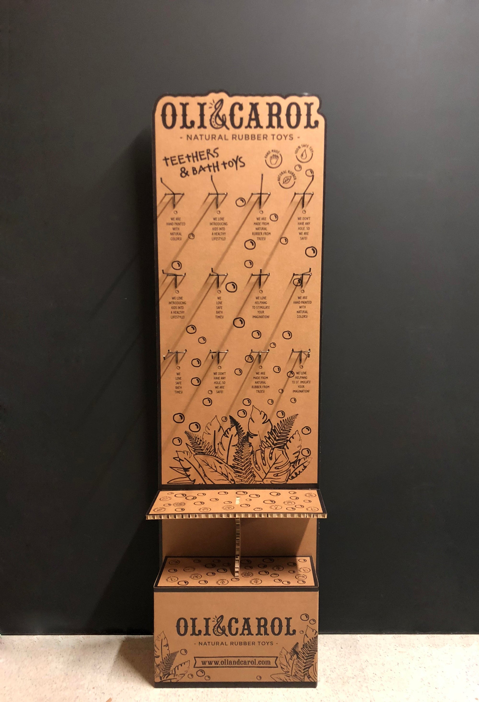 Oli & Carol Floor Display (Min. of 1, multiples of 1)