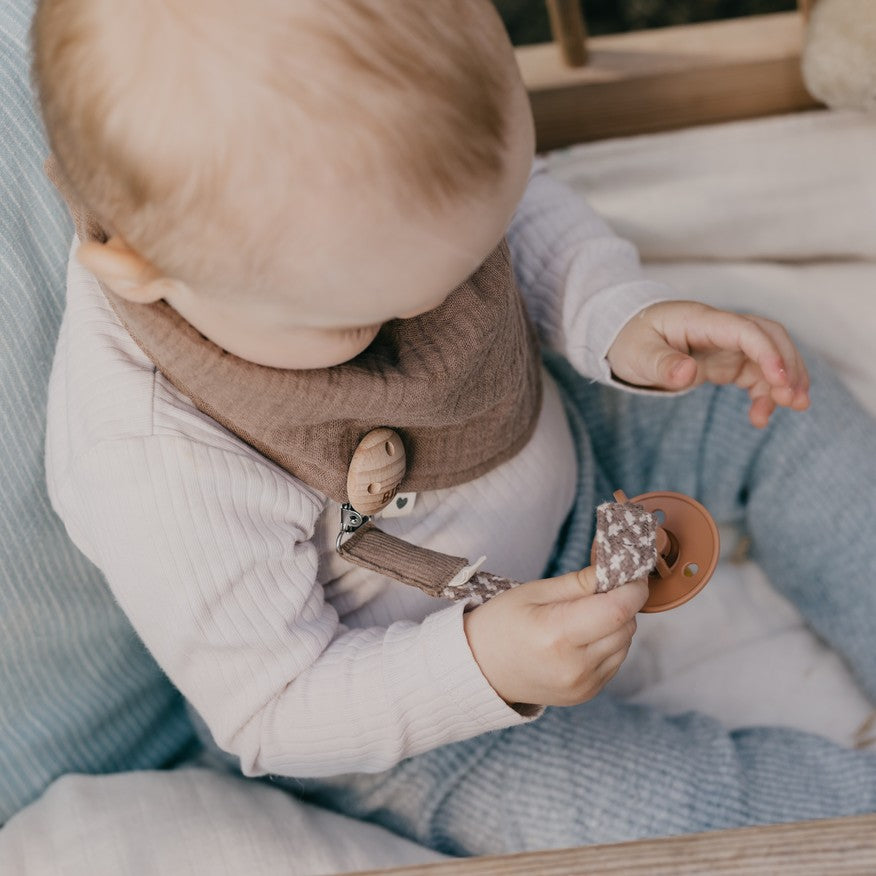 BIBS Pacifier Clip Cloud / Iron ONE SIZE (Min. of 2 PK , multiples of 2 PK)
