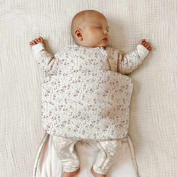 günamüna Long Sleeve Transitional Swaddle Sleep Sack Duvet Bamboo Posies 2.5 TOG (Min. of 2, multiples of 2)