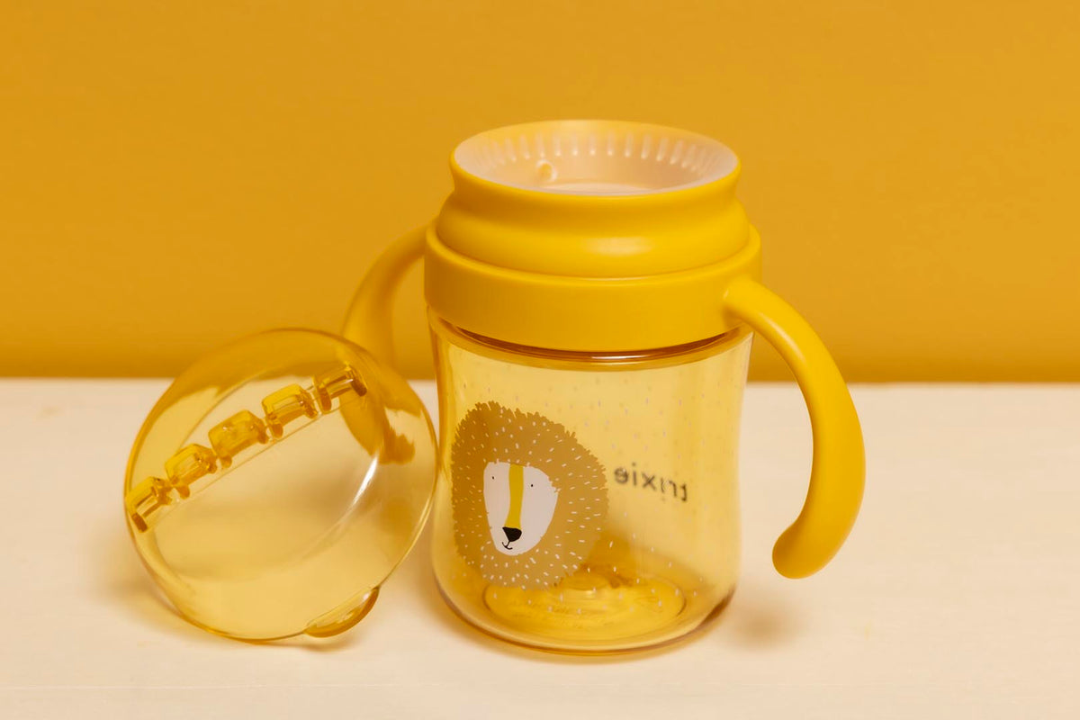 360° cup with handles - Mr. Lion (Min. of 2 PK, multiples of 2 PK)