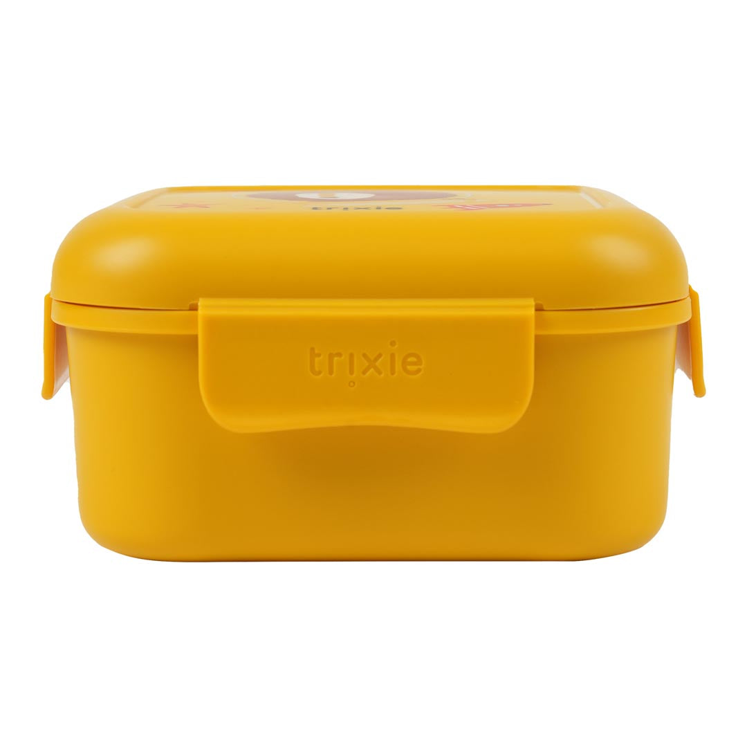 Trixie Snack box with clips - Spaceman Mr. Lion (Min. of 2 PK, multiples of 2 PK)