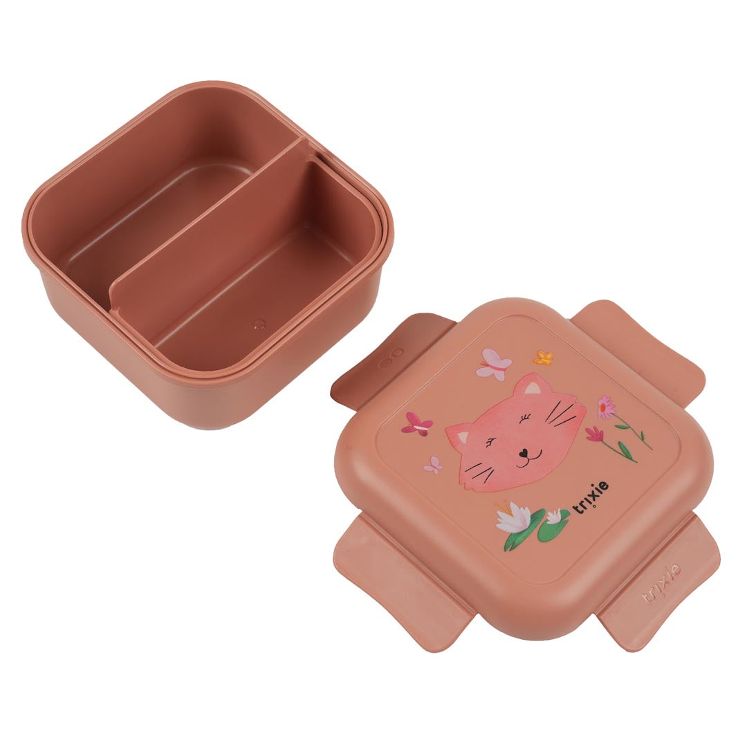 Trixie Snack box with clips - Pathfinder Mrs. Cat  (Min. of 2 PK, multiples of 2 PK)