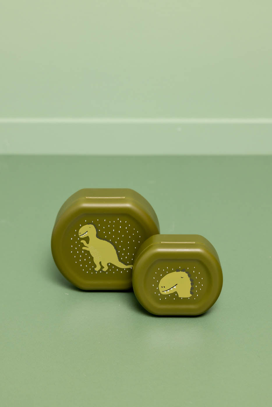 Trixie Snack box with clip - 2pcs - Mr. Dino (Min. of 2 PK, multiples of 2 PK)