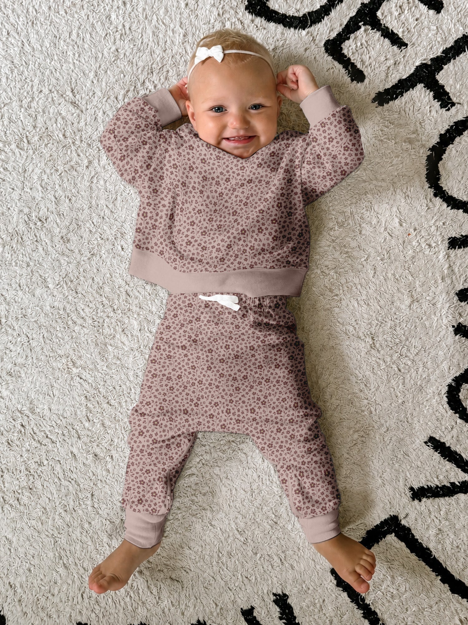 günamüna Fleece Sweatsuit Petals (Min. of 2, multiples of 2)