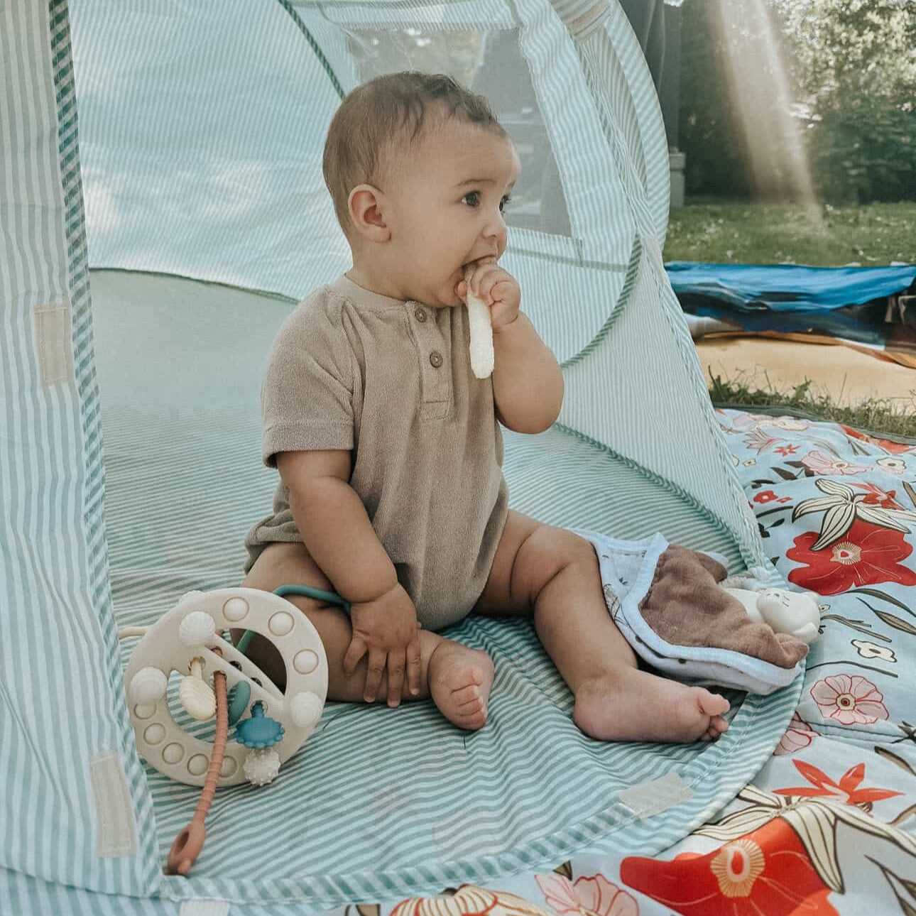 noüka Space Pull Toy - Fall Winds (Sold in Case of 2, Qty of 1=2 products)