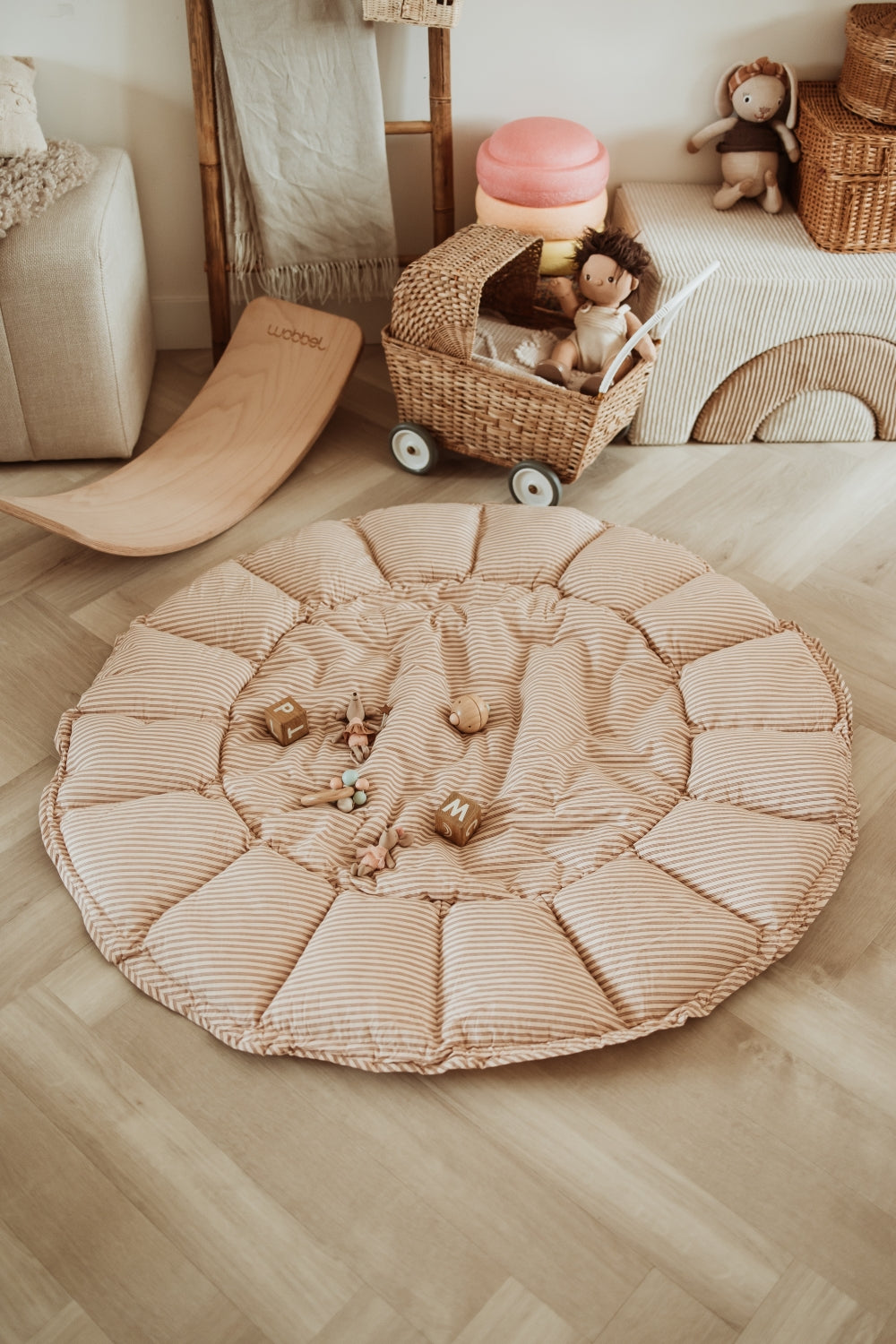 Play&amp;Go Bloom Stripes Brown organic babymat (Min of 1, multiples of 1)