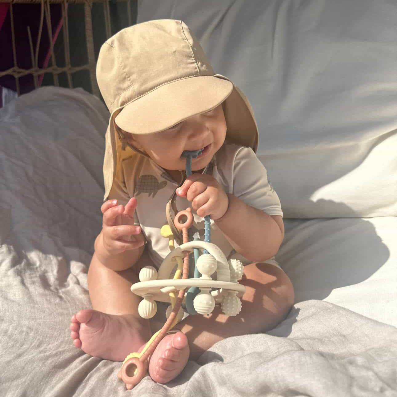 noüka Space Pull Toy - Fall Winds (Sold in Case of 2, Qty of 1=2 products)