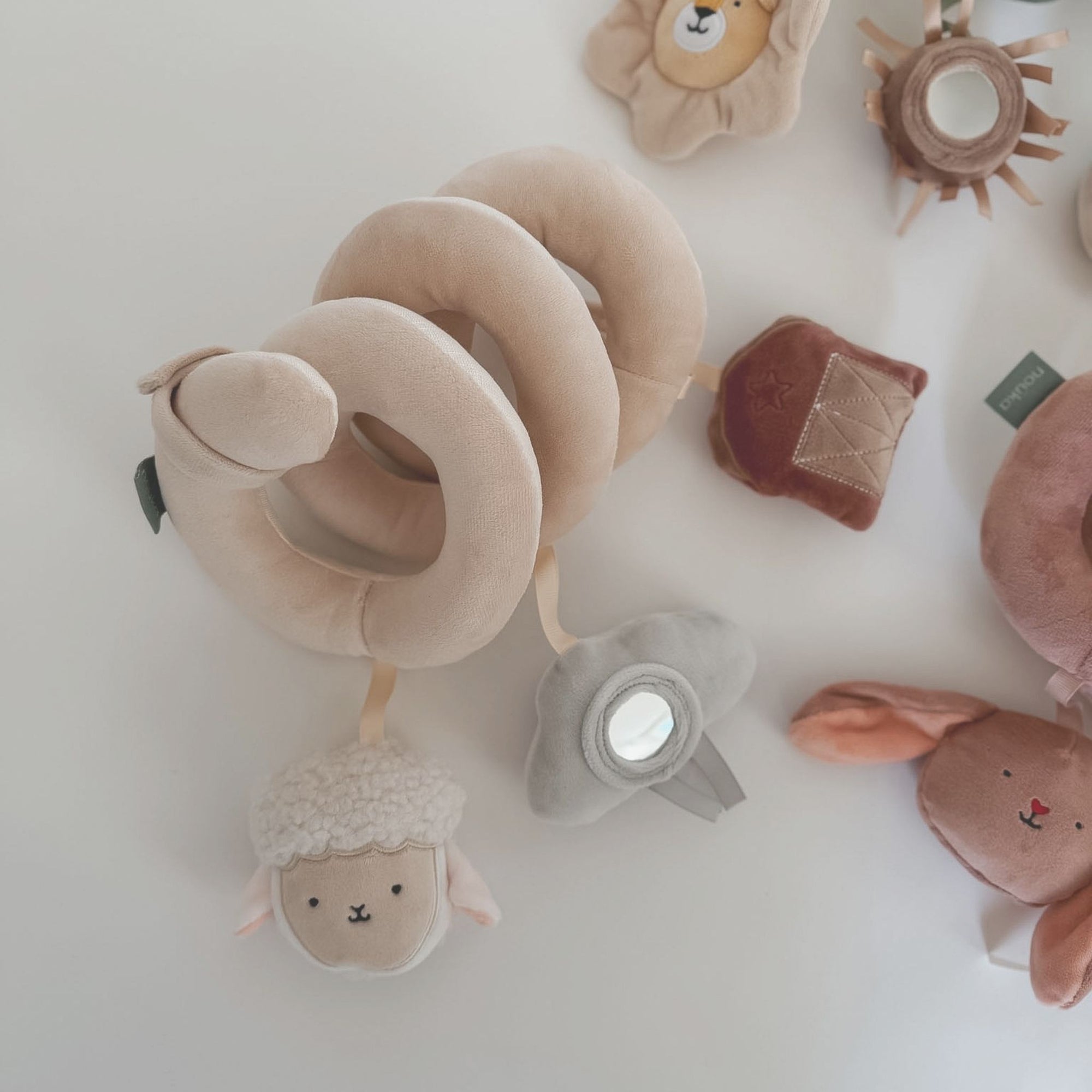 noüka Sprial Activity Toy - Mimzy the Lamb (Sold in Case of 2, Qty of 1=2 products)