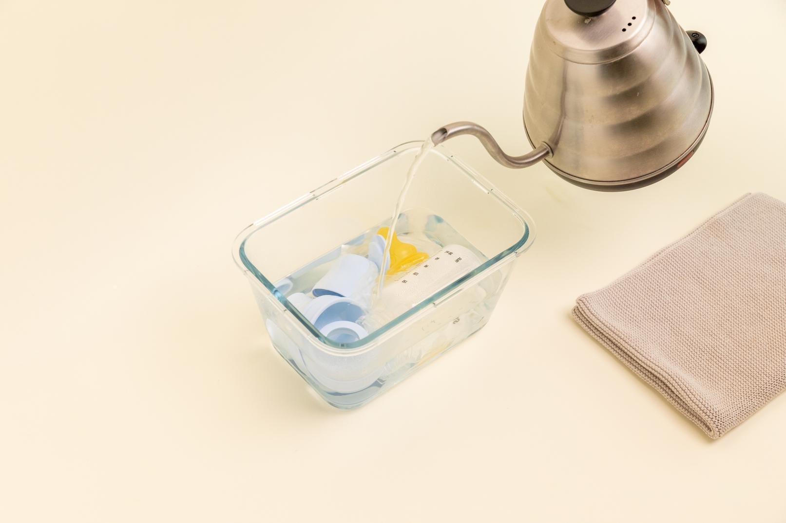 BIBS BPA - Free PP Baby Bottle Round Latex 4 pack 270 ml Ivory (Min. of 2 PK , multiples of 2 PK) - MAIGHAN DISTRIBUTION CANADA