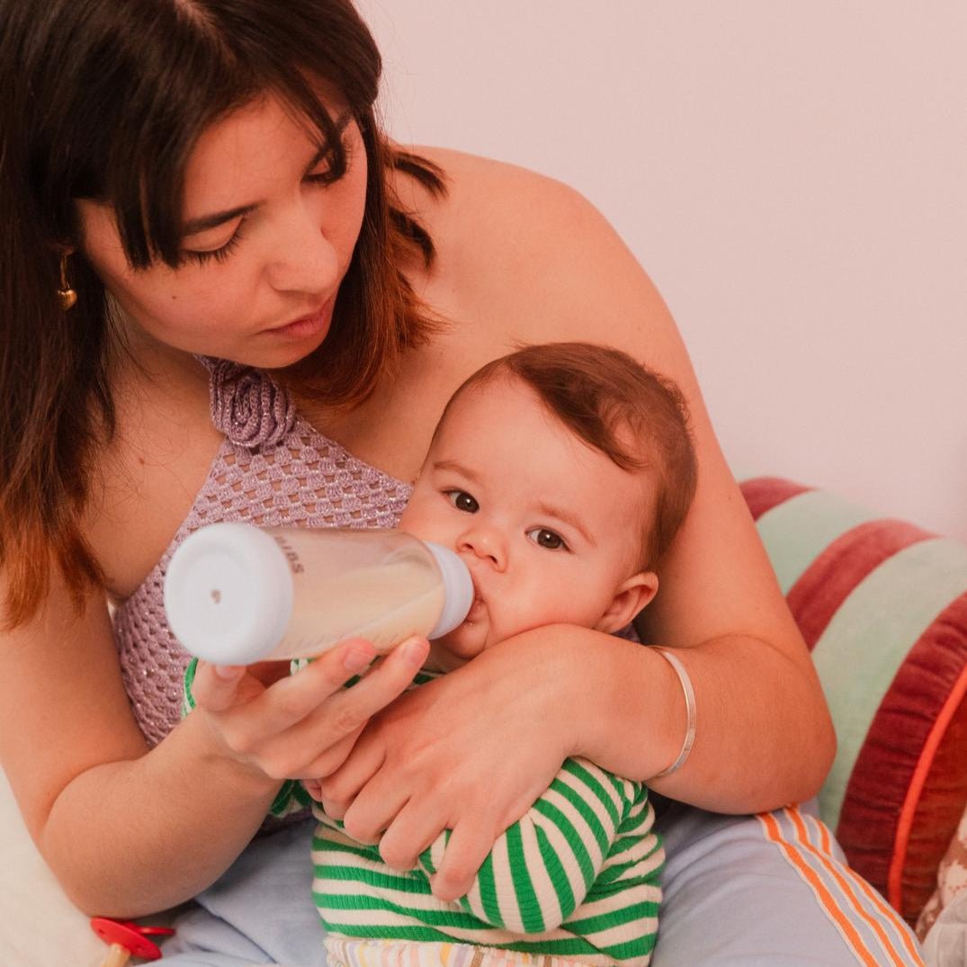 BIBS Glass Baby Bottle Round Latex 1 pack 240 ml Medium Flow Ivory (Min. of 2 PK , multiples of 2 PK) - MAIGHAN DISTRIBUTION CANADA