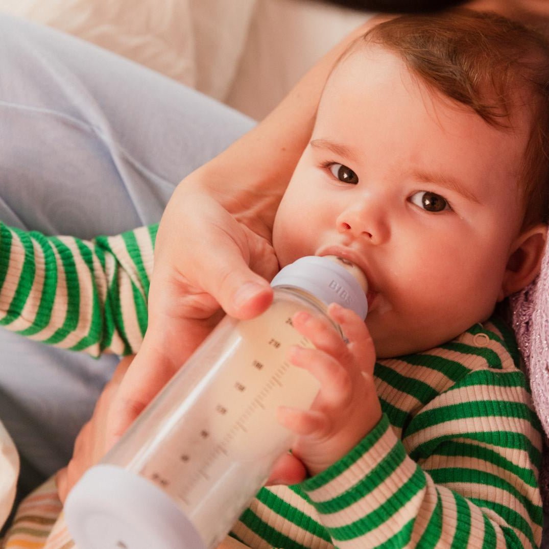 BIBS Glass Baby Bottle Round Silicone 1 pack 120 ml Slow Flow Sage (Min. of 2 PK , multiples of 2 PK) - MAIGHAN DISTRIBUTION CANADA