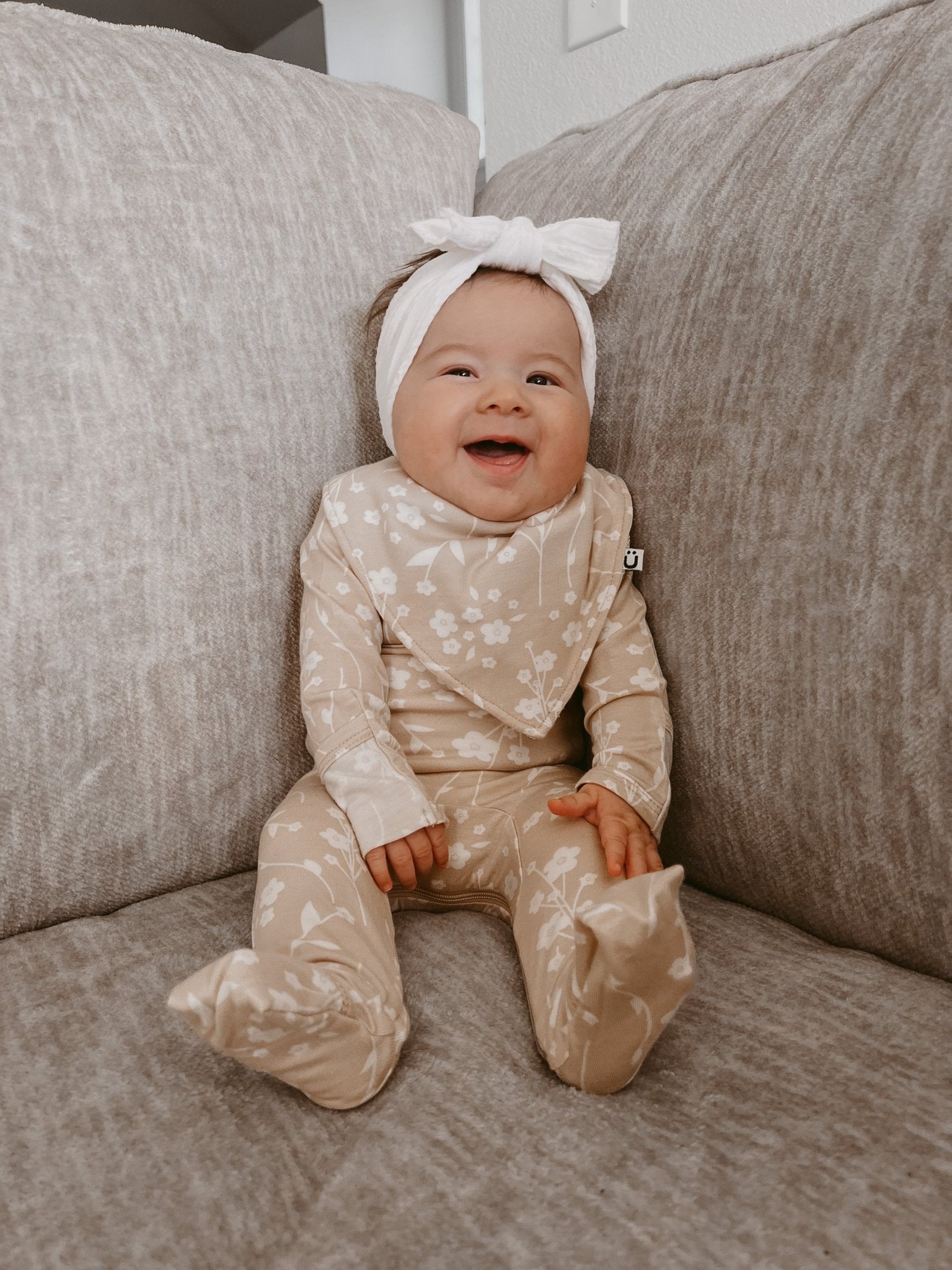 günamüna Convertible Footie Flora (Min. of 2, multiples of 2) - MAIGHAN DISTRIBUTION CANADA