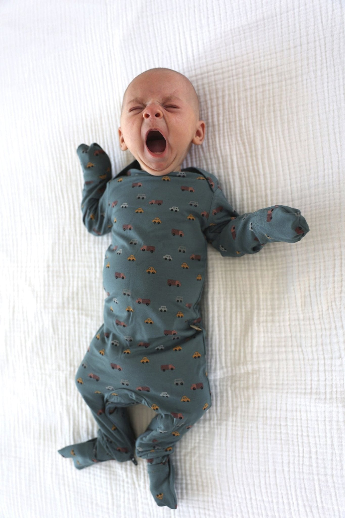 günamüna Convertible Footie Going (Min. of 2, multiples of 2) - MAIGHAN DISTRIBUTION CANADA