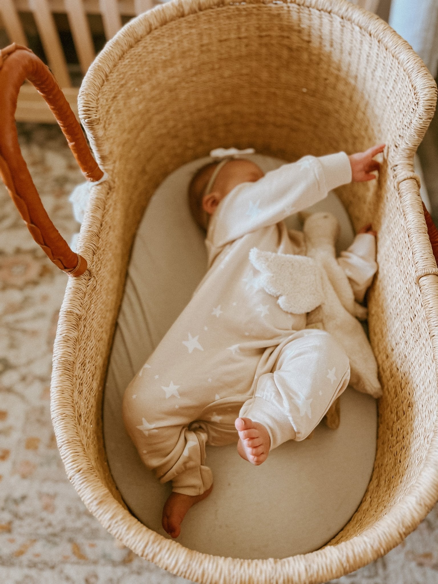 günamüna Fleece Jumpsuit Wonky Stars Blush (Min. of 2, multiples of 2) - MAIGHAN DISTRIBUTION CANADA