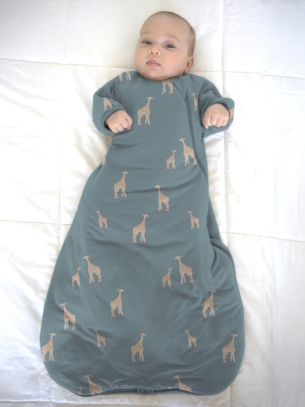 günamüna Long Sleeve Transitional Swaddle Sleep Sack Duvet Bambo Giraffe Moss 1 TOG (Min. of 2, multiples of 2) - MAIGHAN DISTRIBUTION CANADA