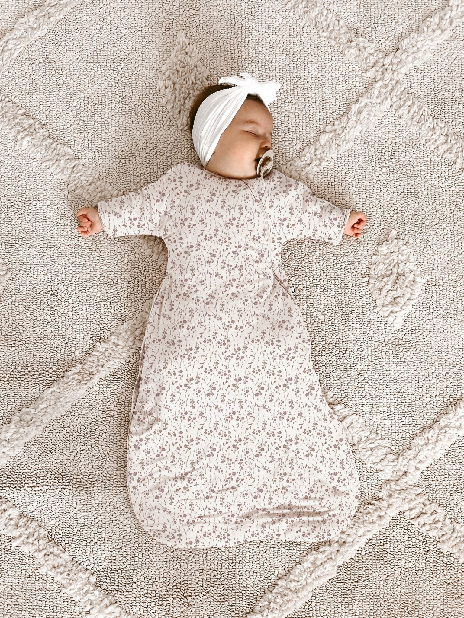 günamüna Long Sleeve Transitional Swaddle Sleep Sack Duvet Bambo Goose 2.5 TOG (Min. of 2, multiples of 2) - MAIGHAN DISTRIBUTION CANADA