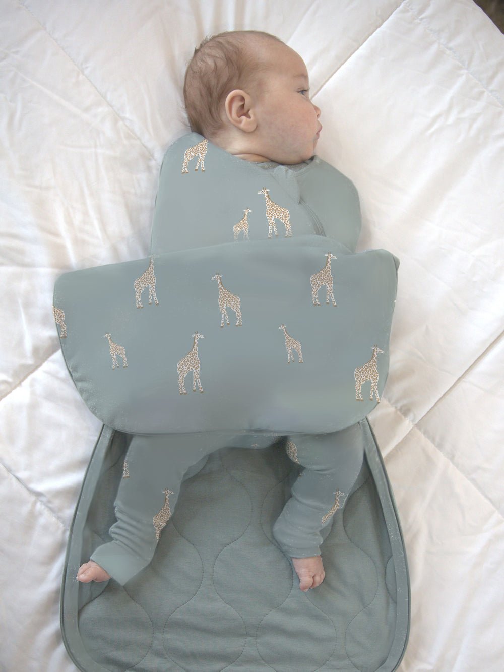 günamüna Swaddle Sleep Sack Duvet Bamboo Giraffe 0.5 TOG (Min. of 2, multiples of 2) - MAIGHAN DISTRIBUTION CANADA