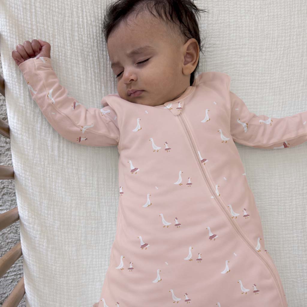 günamüna Transitional Swaddle Sleep Sack Duvet Bamboo Tutu Goose 0.5 TOG (Min. of 2, multiples of 2) - MAIGHAN DISTRIBUTION CANADA